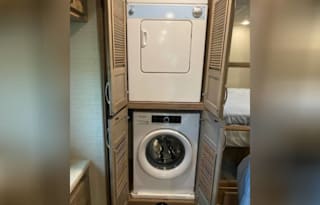 2019 36HPrestige Washer Dryer -Theater Seating!