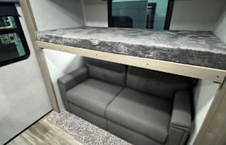 2023 Grand Design Reflection 311BHS Sleeps 7!