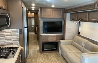 Silver Belle - Luxurious and Modern - Pet Friendly