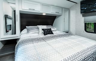 2020 Bullet 330BHS Full Bunks+ 2 Baths