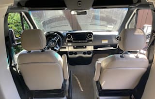 20*NEW*2022 LUXURY Mercedes - Sleeps 6 - Great MPG