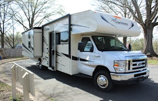 2019 Coachmen | Sleeps 10 Comfortably | Luxury
