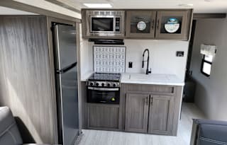 2022 Shasta RVs Oasis 25RS