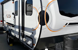 2022 Cozy Pet-Friendly Family Camper
