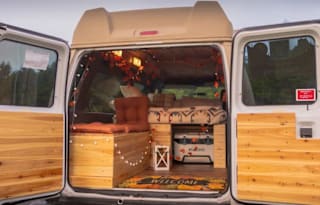 Autumn Breeze Voyager - Cozy Cedar Camper