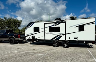 Happy Campers, 2022 Model, North Trail 27'