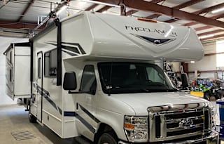 2024 Coachmen RV Freelander 30BH Ford 450