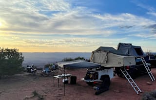 Overland Trailer w/3-Person Roof Top Tent