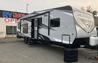 2019 Iconic 27 ft. Toy Hauler