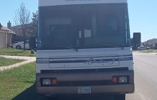 1997 Winnebago Adventurer 34W