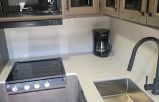 2024 transcend travel trailer sleeps 8!