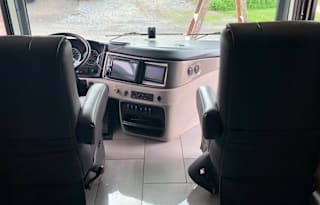 2019 Fleetwood RV Discovery 38N