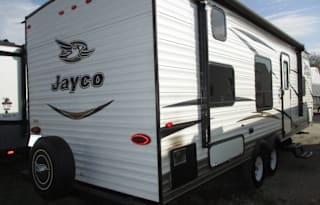 2018 AirBnB on Wheels Jayco JayFlight Bunkhouse