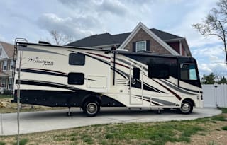 2018 Coachmen RV Pursuit 33 BH