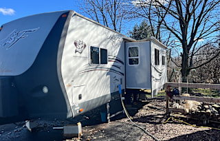 The Owl's Nest Comfy RV Rental