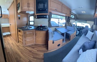 2018 Thor Majestic Ford E-450 V10