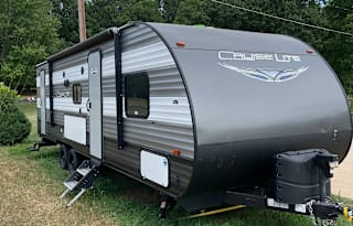Modern & Comfortable Camping Trailer