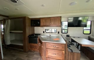 2020 Winnebago Intent 31P