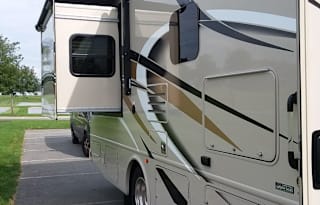 2019 Thor Motor Coach Freedom Traveler