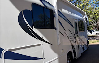 2020 Thor Motor Coach Chateau 28Z