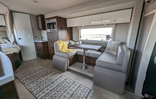Unlimited Adventures! 2023 Winnebago Navion