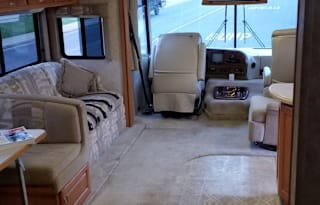 Vacation READY!  2005 Four Winds Windsport