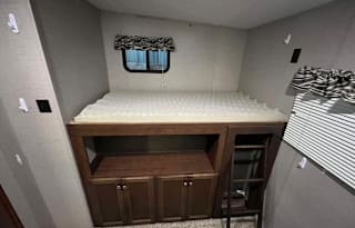 2018 Keystone RV Hideout 308BHDS