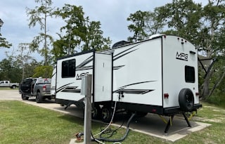 64 - 2022 Heartland MPG 2500BH