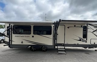 2021 Forest River RV Wildwood Heritage Glen 271RL