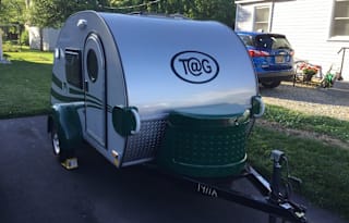Easy towing with an SUV, Sleeps 2 & a furry friend