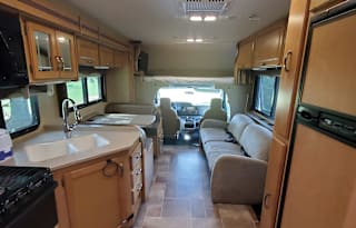 2015 Thor Motor Coach Four Winds 31E Bunkhouse