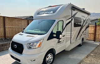 Fully Contained OFF-Grid Capable! AWD