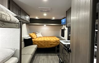 2025 Grand Design Transcend 151BH ”Daisy”