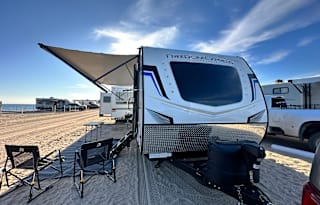 2022 Coachmen RV Freedom Express Ultra Lite