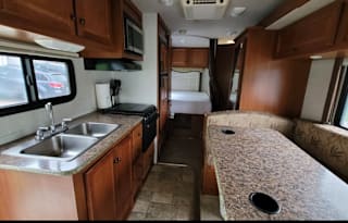 2009 Tioga Ranger C Class Motorhome