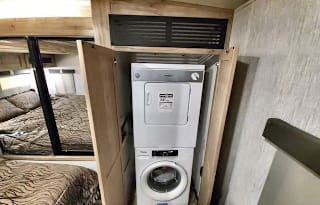 2021 Palomino SolAire Ultra Lite 316RLTS
