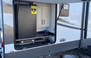 4 Slide Bunk House. Outdoor Kitchen. DELIVERY ONLY