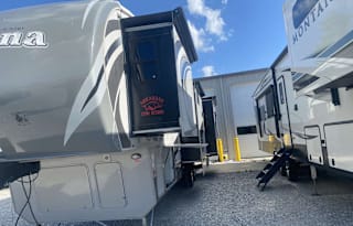 2012 Keystone RV Montana High Country 313RE