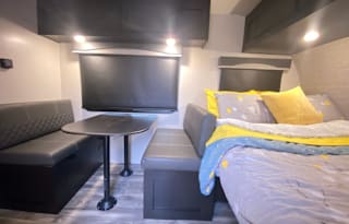 Cozy Adventure on Wheels - - Fully Stocked