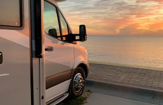 The Relax n Roamer - A Mercedes Rig