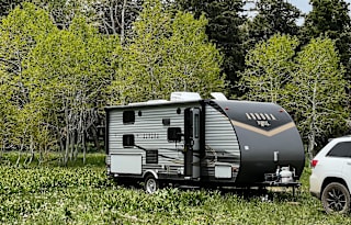 Perfect Bunk House! 4 beds and under 5000 lbs