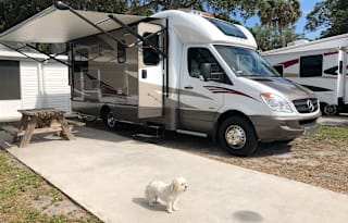 2014 Itasca Navion 24J