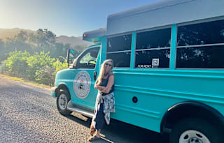 CONVERTED SCHOOL BUS TINY HOME ON WHEELS SEATS 7!