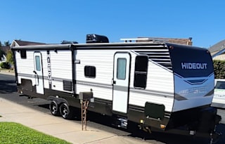 2022 Keystone Hideout Sleeps 10