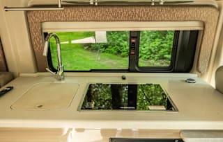 Thor Sequence Camping Van