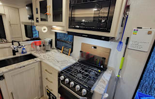 Great couples getaway trailer!