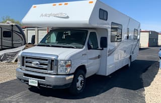 2015  Thor Motor Coach Four Winds 28A