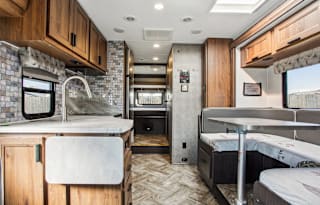 2021 Forest River Sunseeker: Spacious w/Flex Miles