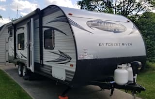 Blessing & Mazuwa's Family Friendly Camper Rental