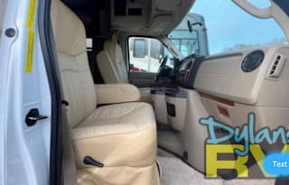 Goldy  A 2015 Coach House Platinum w/2 slideouts!